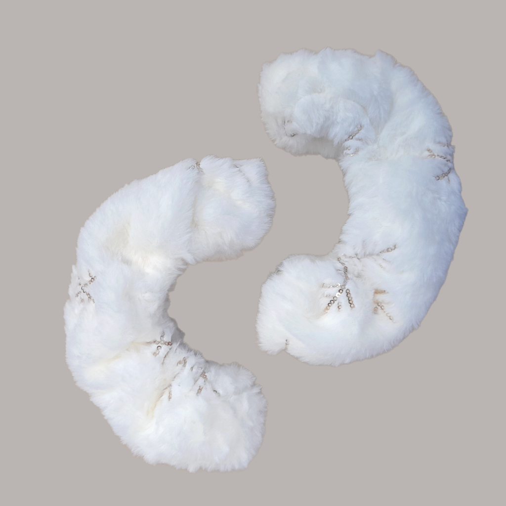 SR# Zafiro White Snowflake Soakers